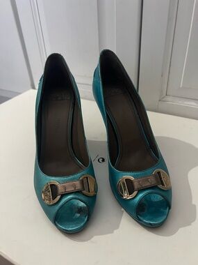 Versace Collection Medusa Buckle Teal Leather Open Toe Pumps. Size 37. VGUC